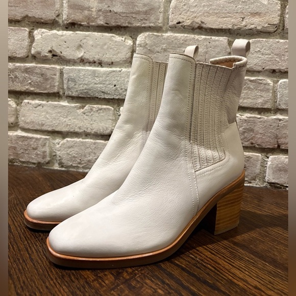Silent D Naydo White Chelsea Boots - Picture 2 of 9